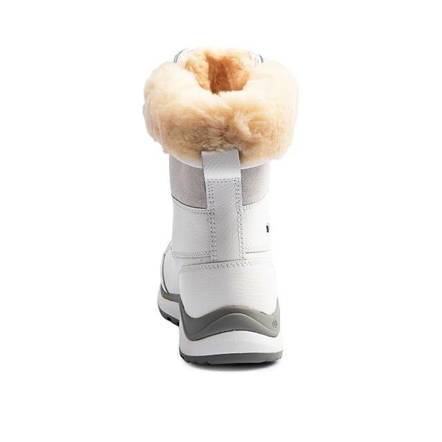 UGG  Adirondack Boot III-7 