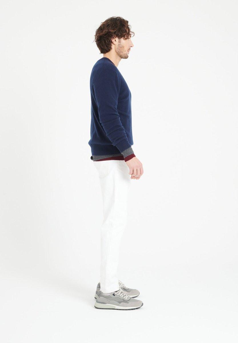 Studio Cashmere8  LUKE 1 Maglione con scollo a V - 100% cashmere 