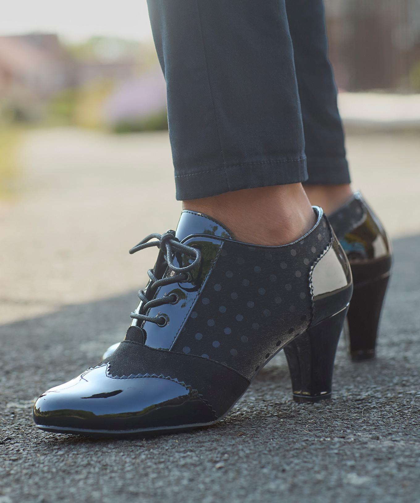 Joe Browns  Schnürschuhe mit Polka-Dot-Details 