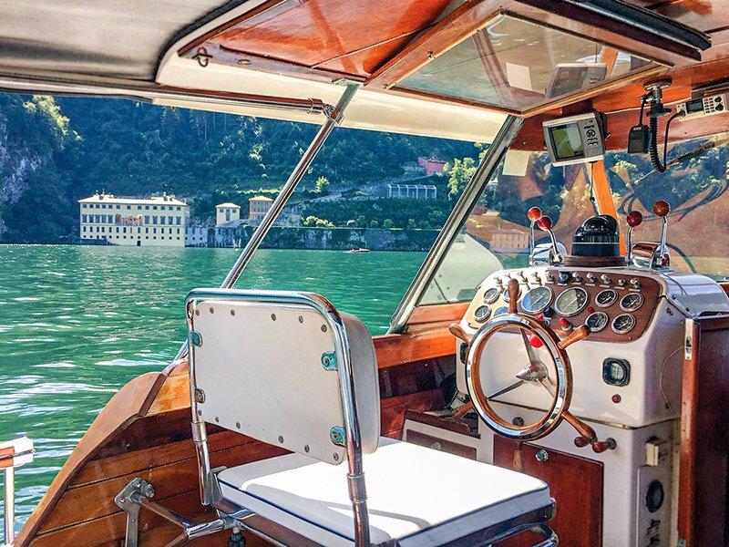 Smartbox  Crociera romantica sul Lago di Como con chef a bordo per 2 persone - Cofanetto regalo 