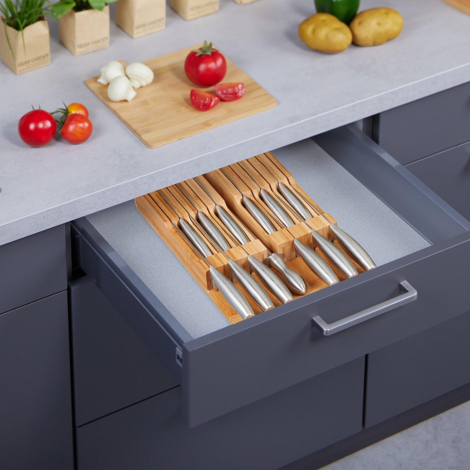 B2X Portacoltelli La scatola contiene 12 coltelli  