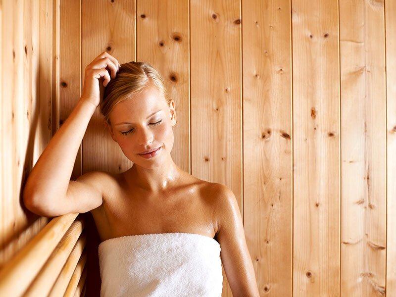 Smartbox  2 romantiche notti di relax in casa sull'albero con sauna rurale - Cofanetto regalo 