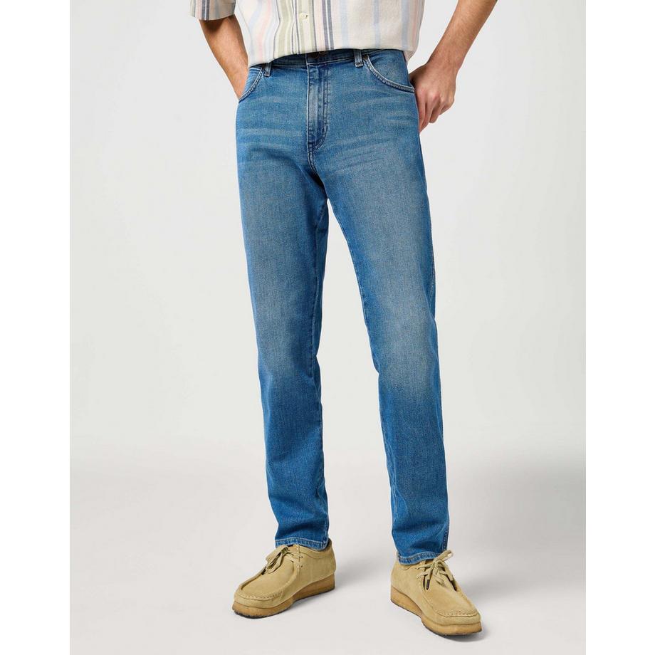Wrangler River Tapered Fit Jeans  