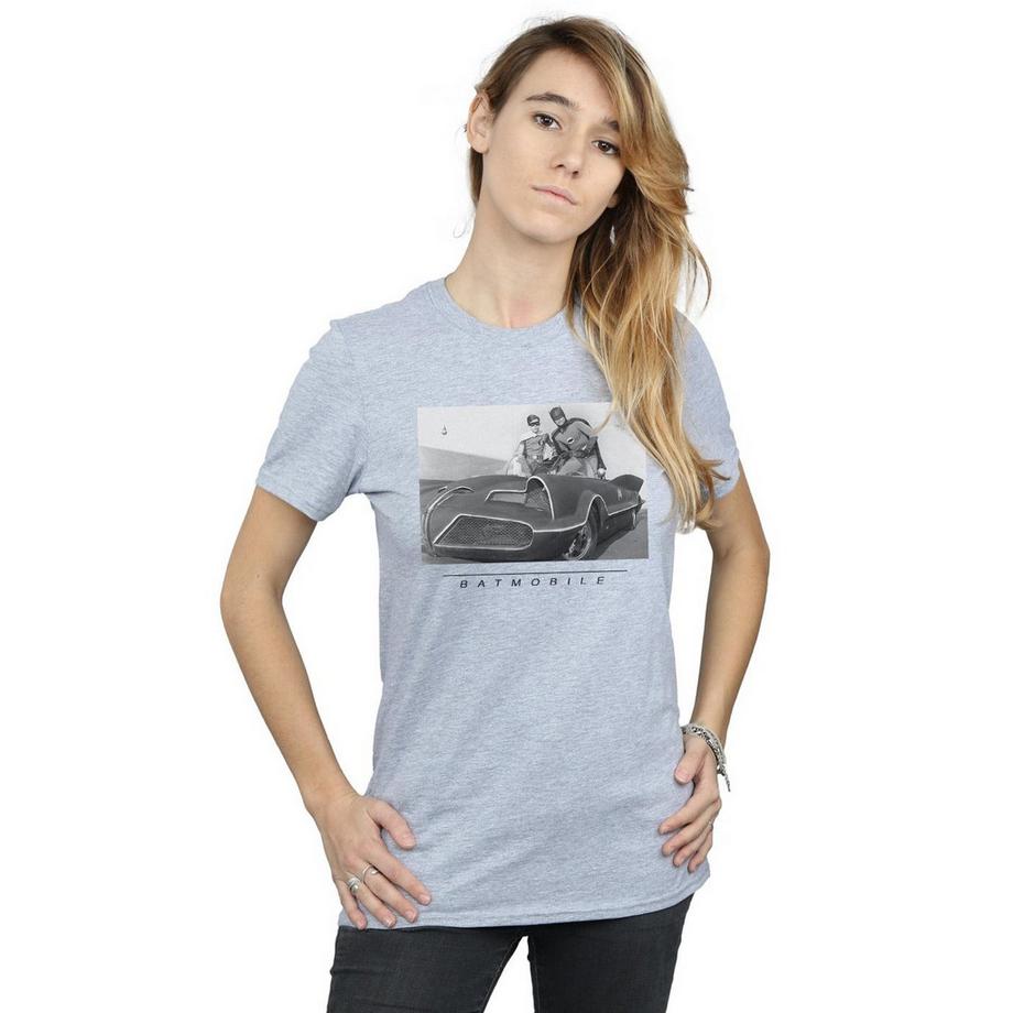 DC COMICS Batman TV Series Batmobile T-Shirt  