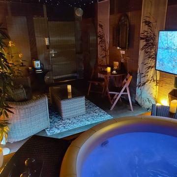 Spa romantique privatif avec repas (pour 2 personnes)