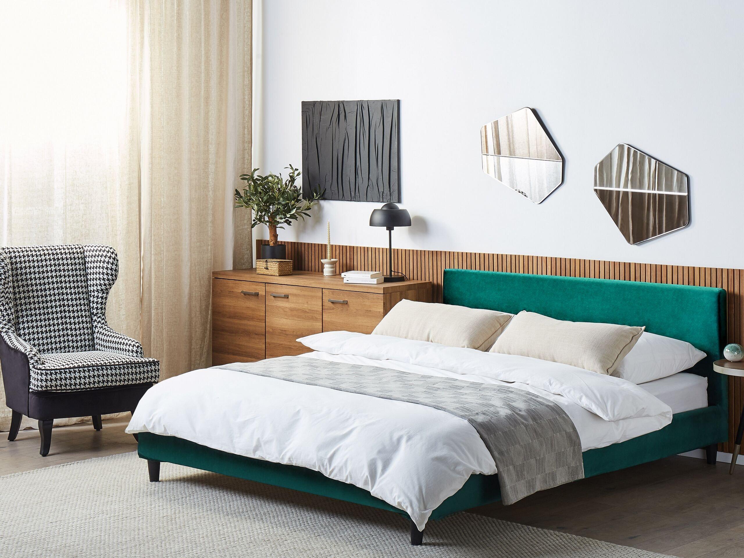 Beliani Bett mit Lattenrost aus Samtstoff Modern FITOU  