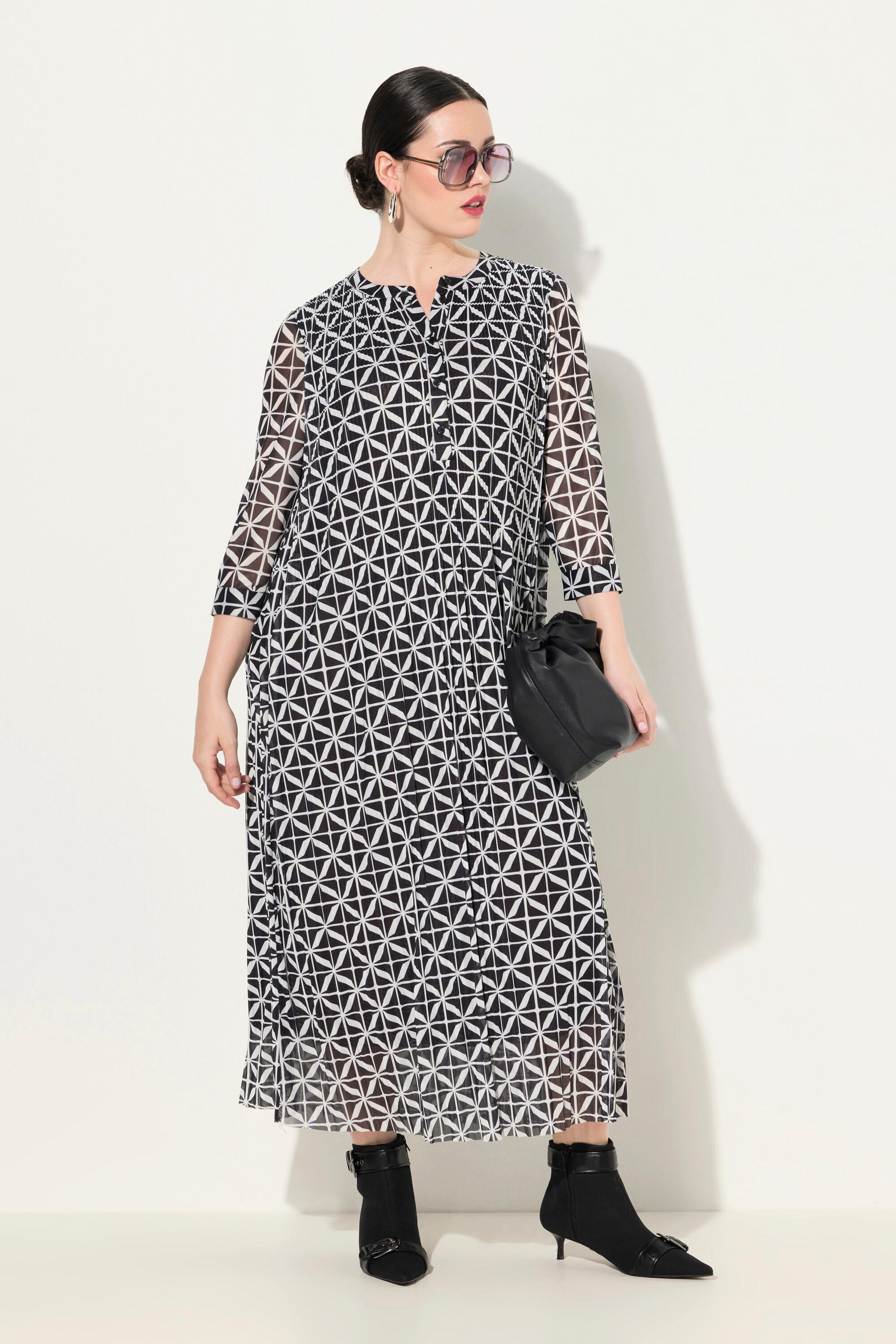 Ulla Popken  Robe maxi en mesh, doublée. Décolleté rond et manches 3/4. 