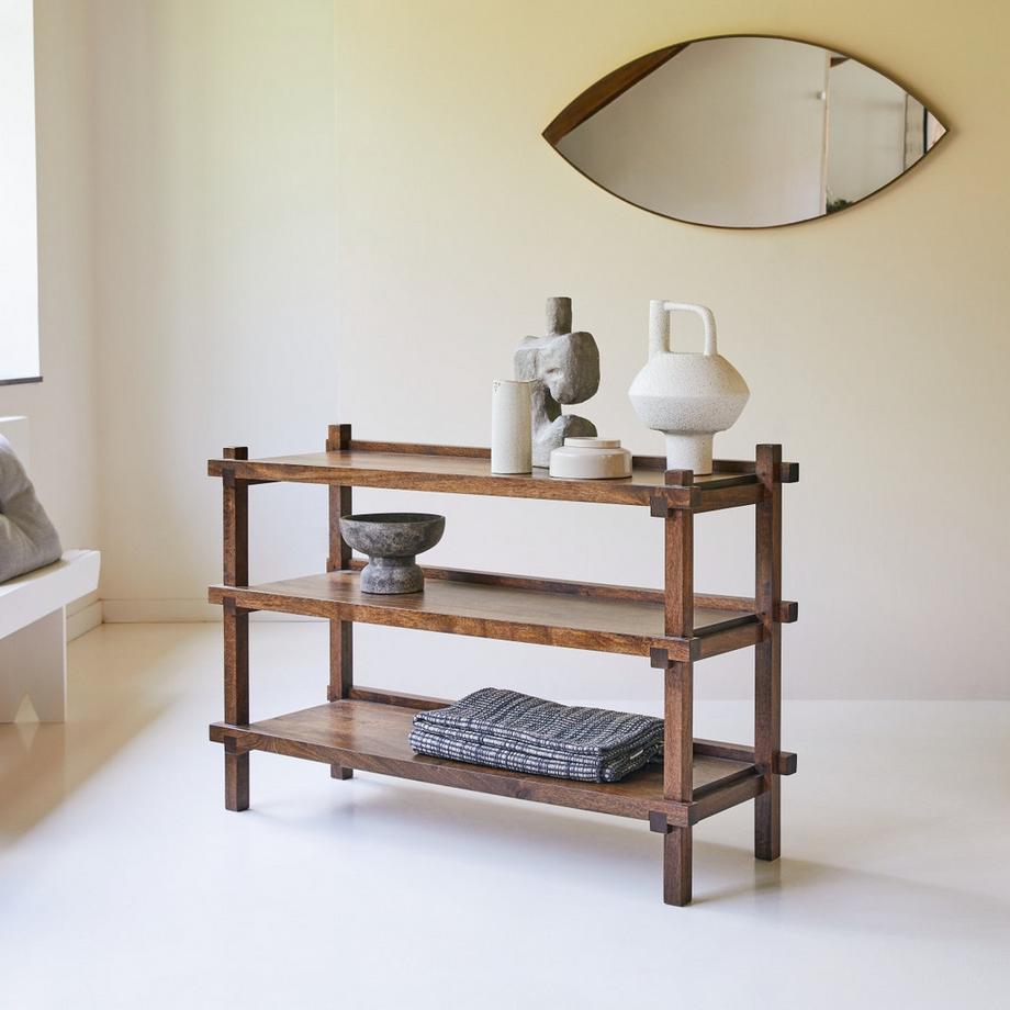 Tikamoon Bücherregal aus massivem Mangoholz Arko  