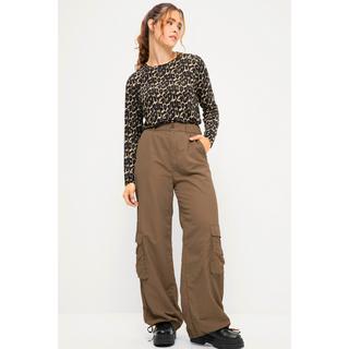 Studio Untold  Pantalon cargo à coupe large, poches cargo et cordon à la taille 