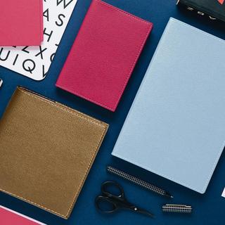 Quo Vadis Quo Vadis - Terminkalender - 2025 - Geschäft - Die Woche Planning - Deutsch - Club - Rot - Dez/Dez - 10x15 cm - Clairefontaine-Papier Weiß - Hergestellt in Frankreich  