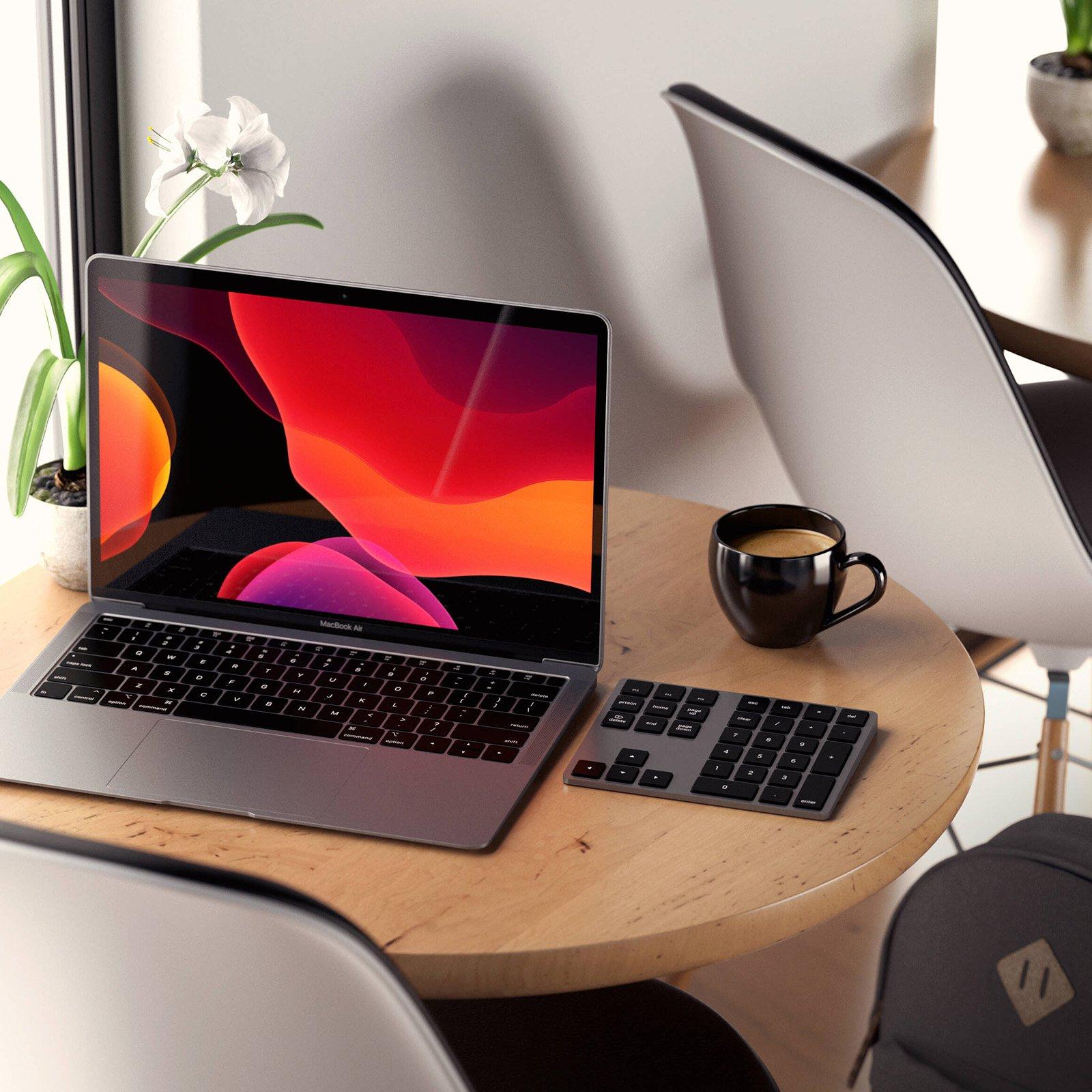 SATECHI  Alu Extended Keypad 