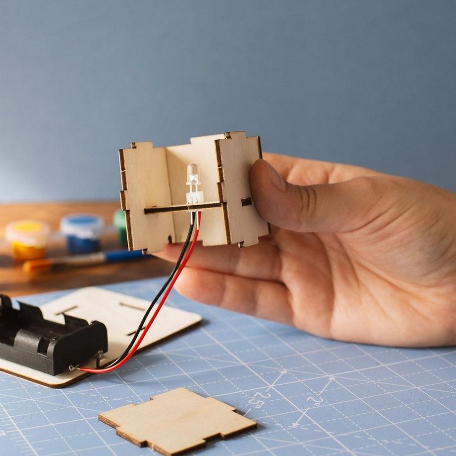 Thumbs Up Glasfaserlampe DIY  