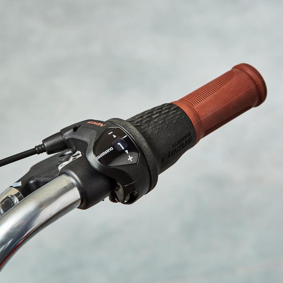 B’TWIN  Vélo de ville 24 pouces avec garde-boue et dynamo 