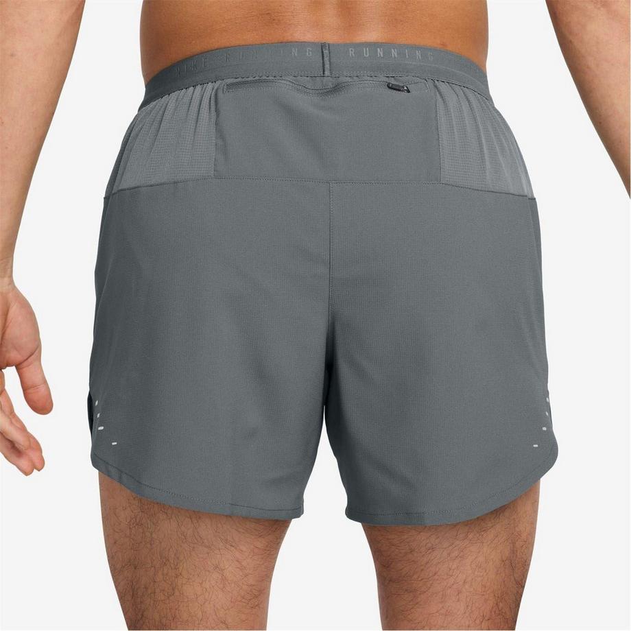 NIKE  Stride Pantaloncini Da Corsa 
