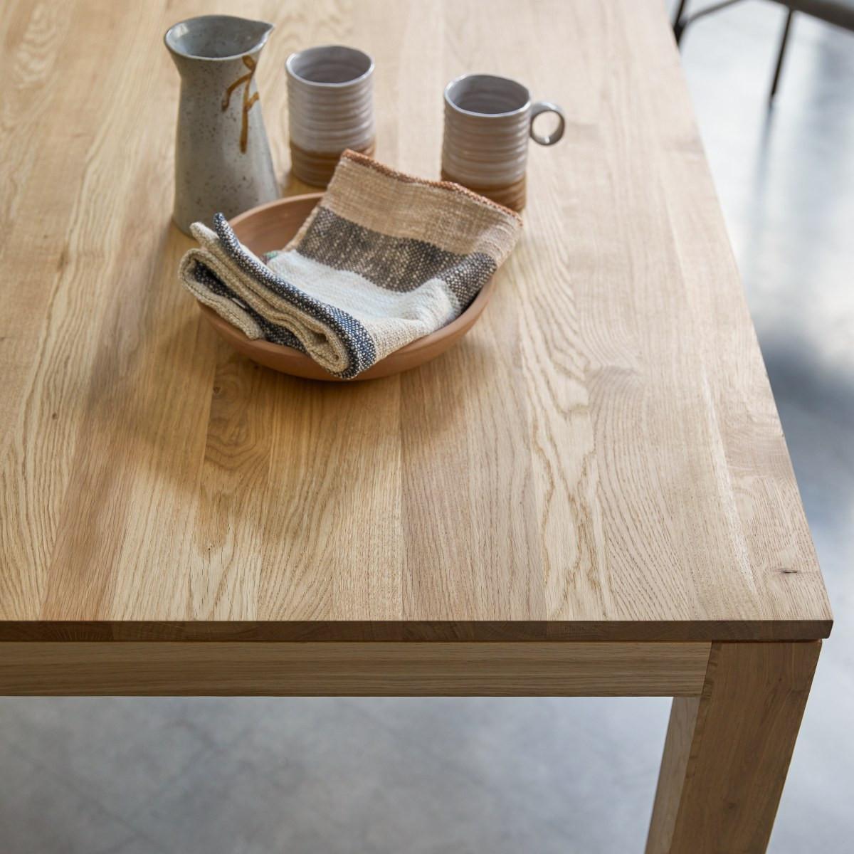 Tikamoon Tavolo rettangolare in legno di quercia massello per 4-6 persone Eden  