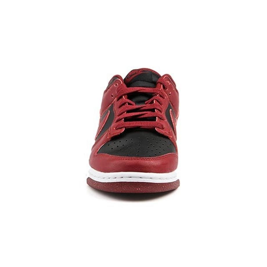 NIKE Dunk Low 11 Sneakers  