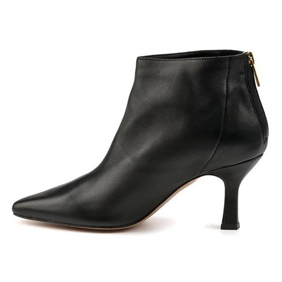 Konstantin Starke  Betty-40 