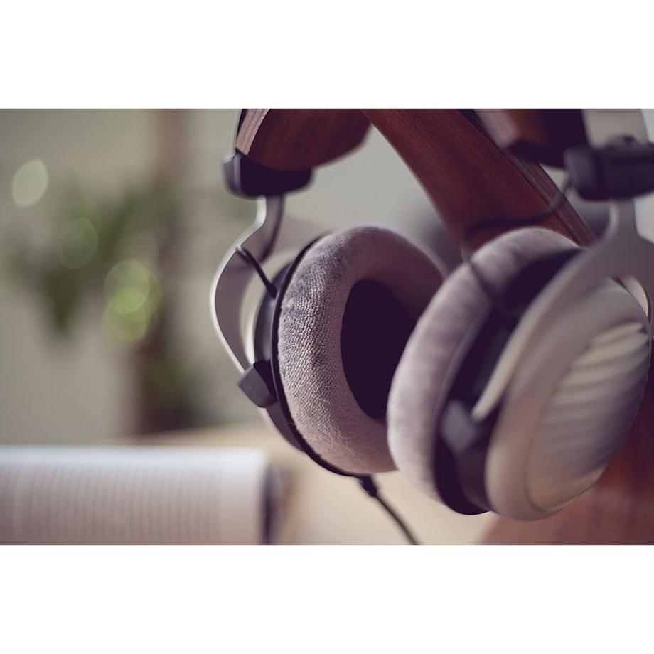Beyerdynamic  OVER-EAR-KOPFH�RER DT 990 EDITION 250 OHM, SILBER 