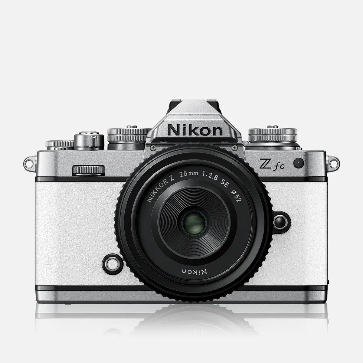 Nikon  Z FC+ NIKKOR Z 28 F2.8 (SE) 