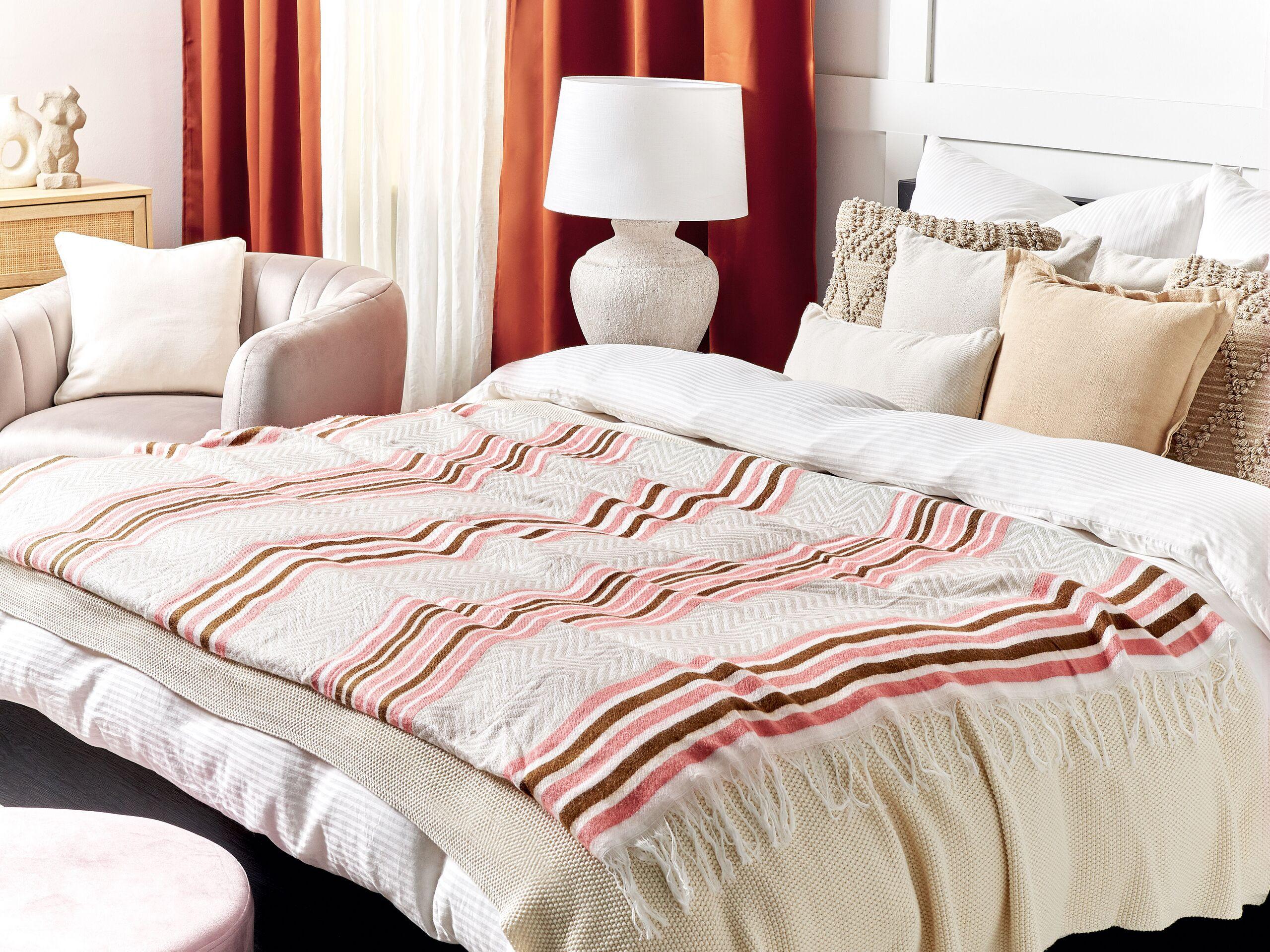 Beliani MAGAR Boho Coperta a Strisce  