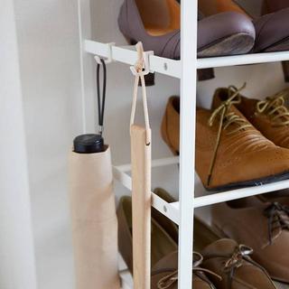 Yamazaki Étagère à chaussures à 6 niveaux TOWER  avec plateau supérieur en bois  
