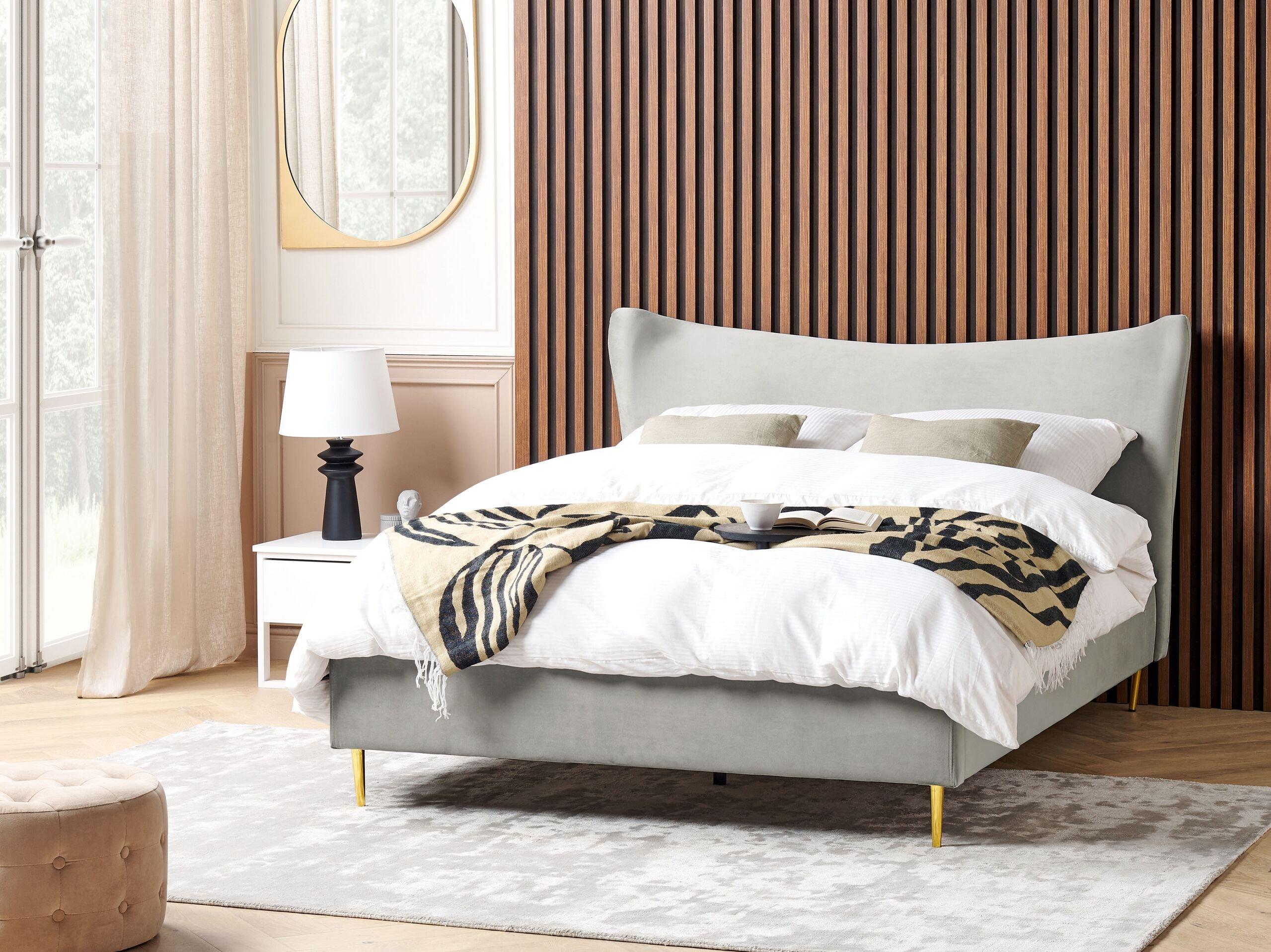 Beliani Bett mit Lattenrost aus Samtstoff Modern CHALEIX  