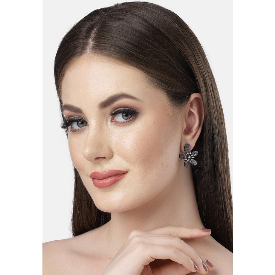 AVANT-GARDE PARIS  Collection Diva Studs floraux en zirconia 