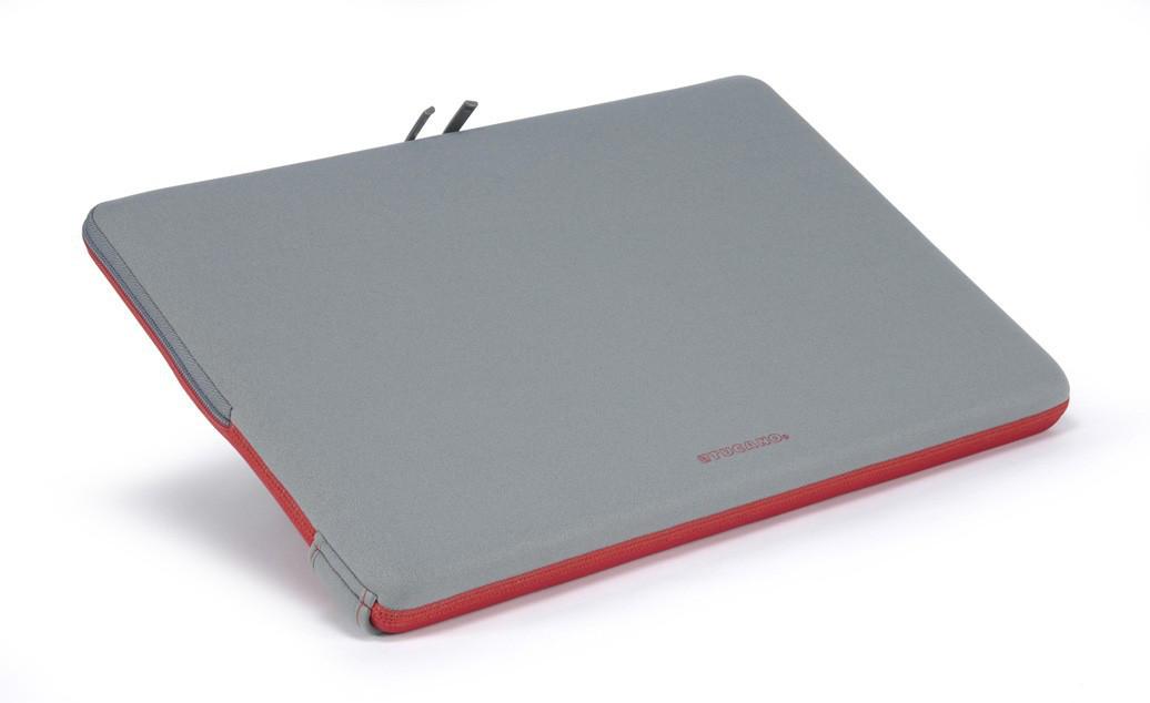 TUCANO  Sleeve Charge Up für Apple MacBook Pro 17"  Rot 