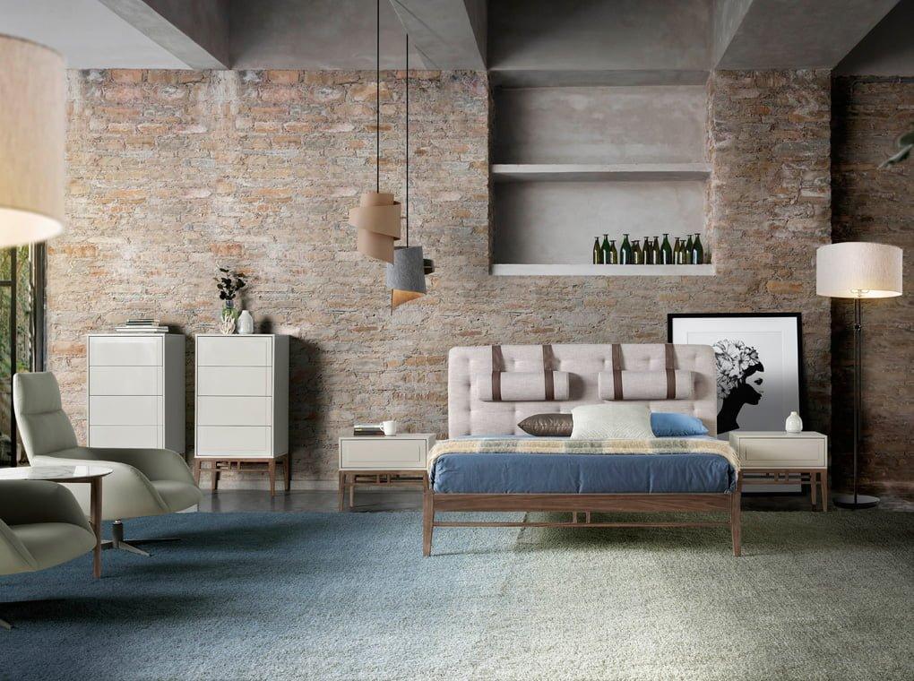 ANGEL CERDA Comodino in legno beige e noce  