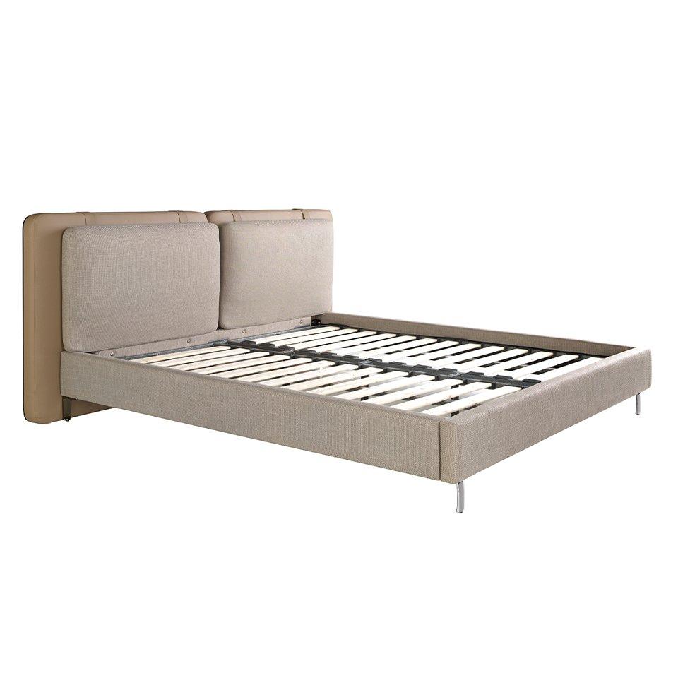 ANGEL CERDA Letto in similpelle visone e tessuto grigio  