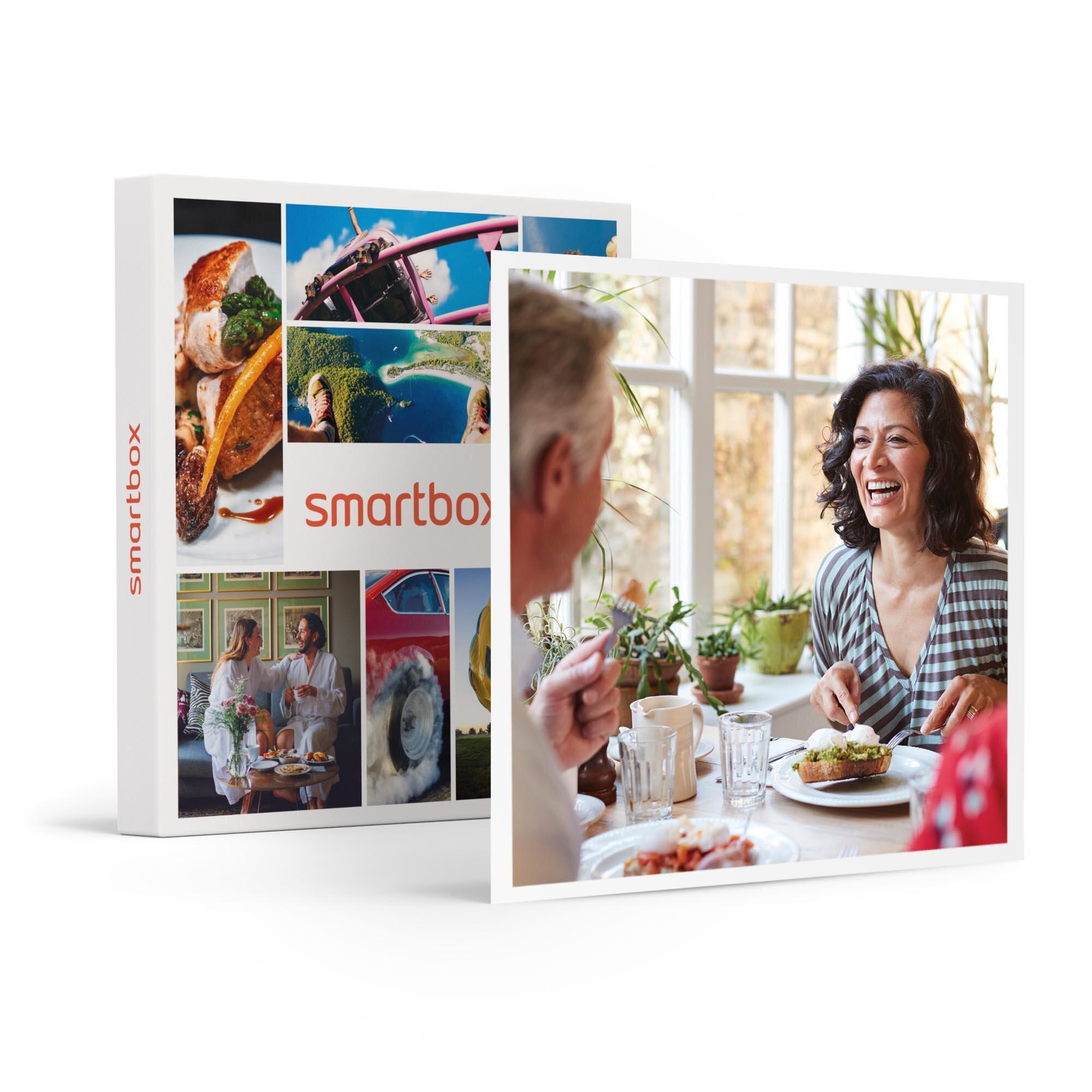 Smartbox  In viaggio con la mamma per 1 notte con cena gourmet - Cofanetto regalo 