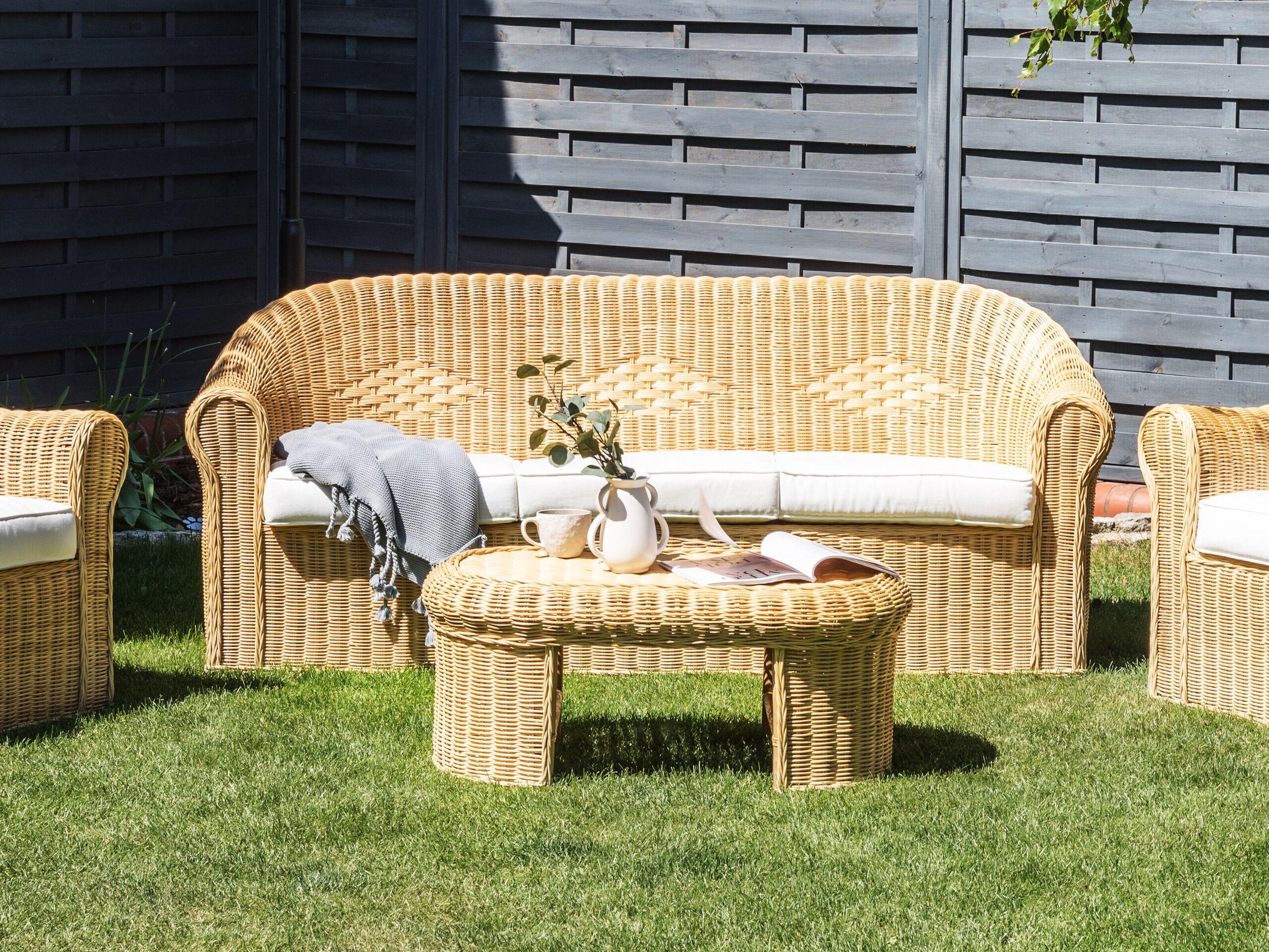 Beliani 3 Sitzer Sofa aus Rattan Boho LIVADEIA  