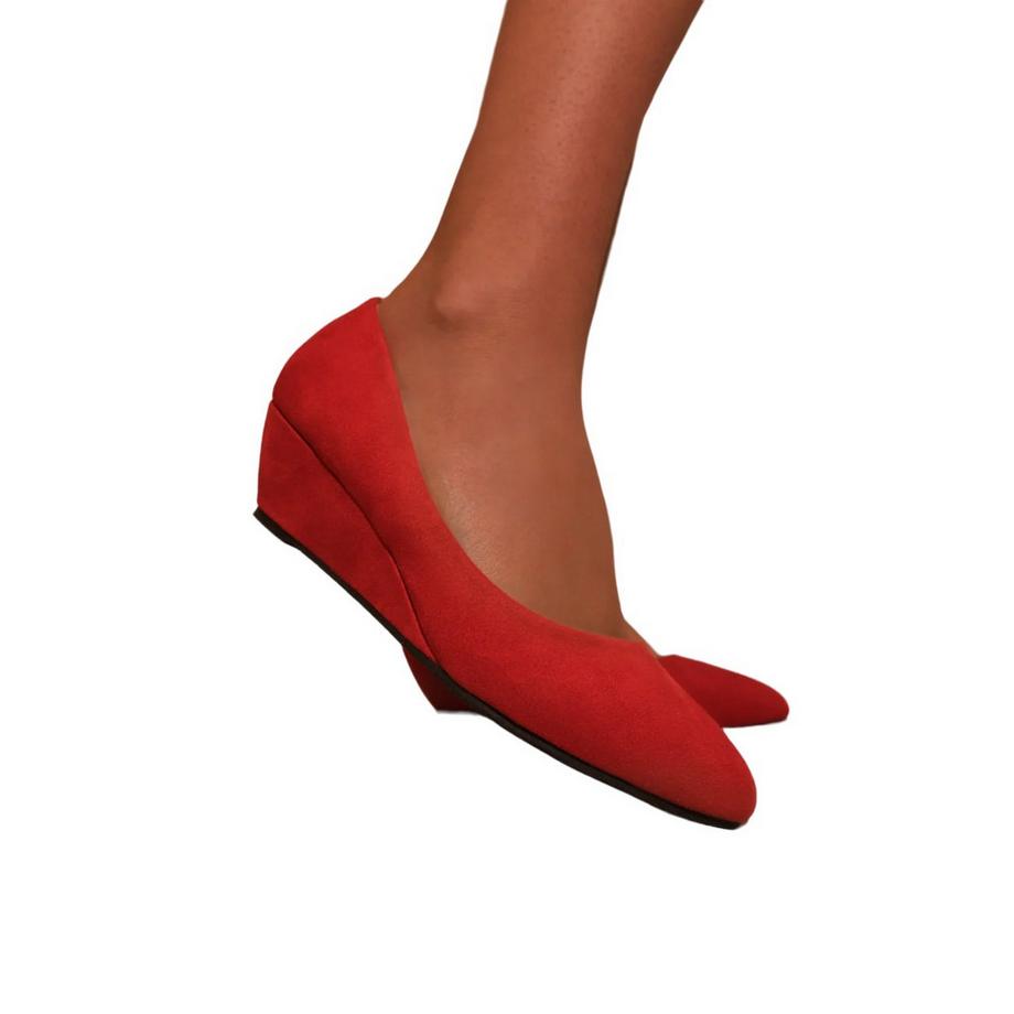 Where's That From Kieran Decolleté in Pelle Scamosciata con Zeppa Bassa  