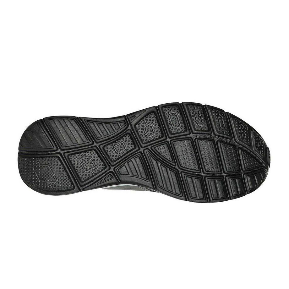 SKECHERS Equalizer 5.0 Persistable Sneaker  