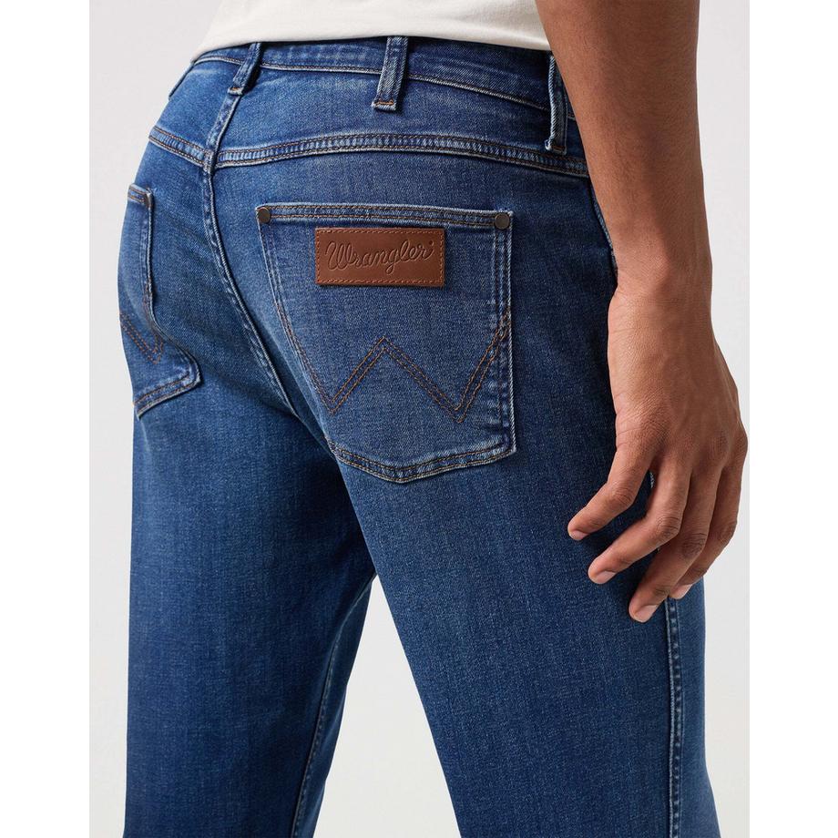 Wrangler Greensboro Straight Leg Low Stretch Jeans  