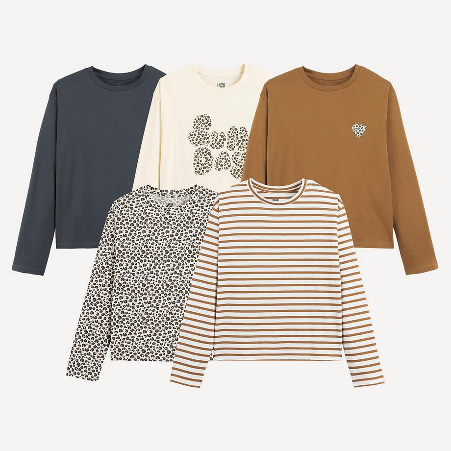 Set aus Shirts