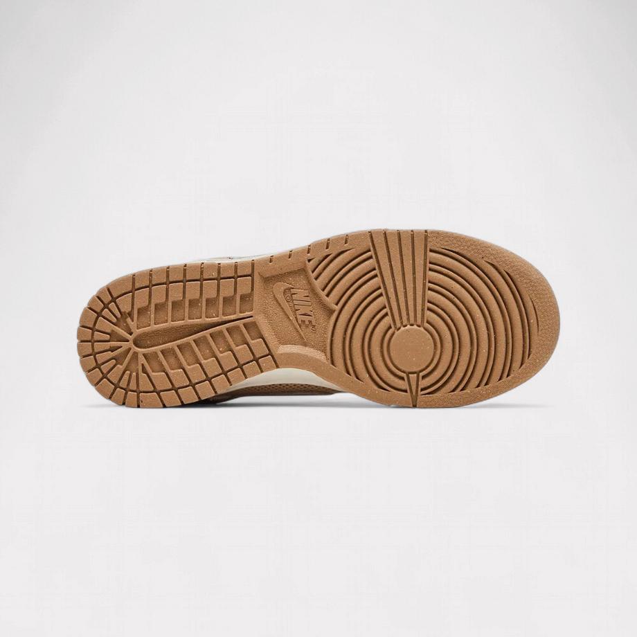 NIKE  Dunk Low NN - Amber Brown 