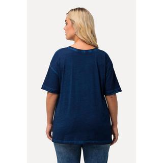 Ulla Popken  T-shirt con taschino con ruche, scollo a girocollo e mezze maniche 