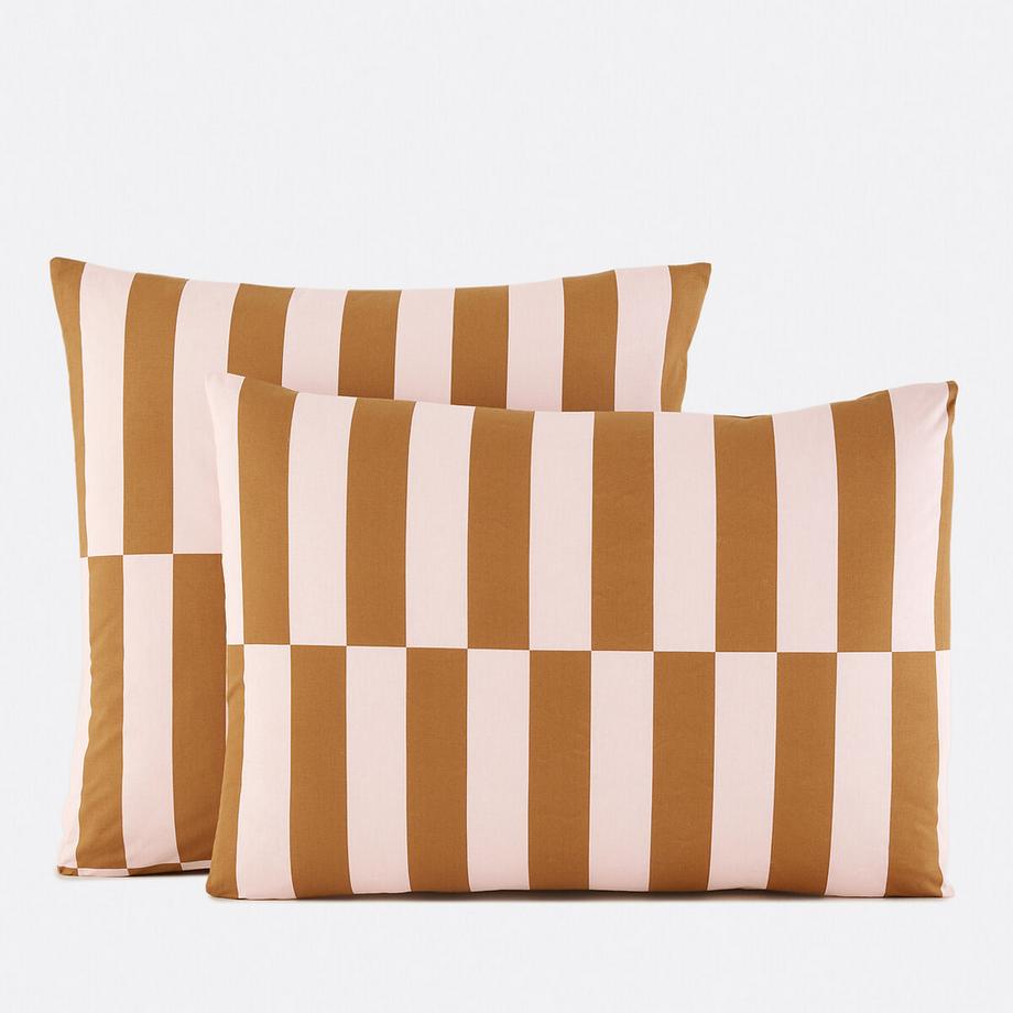 Kissenbezug TABAKA CARAMEL aus 50% recycelter Baumwolle