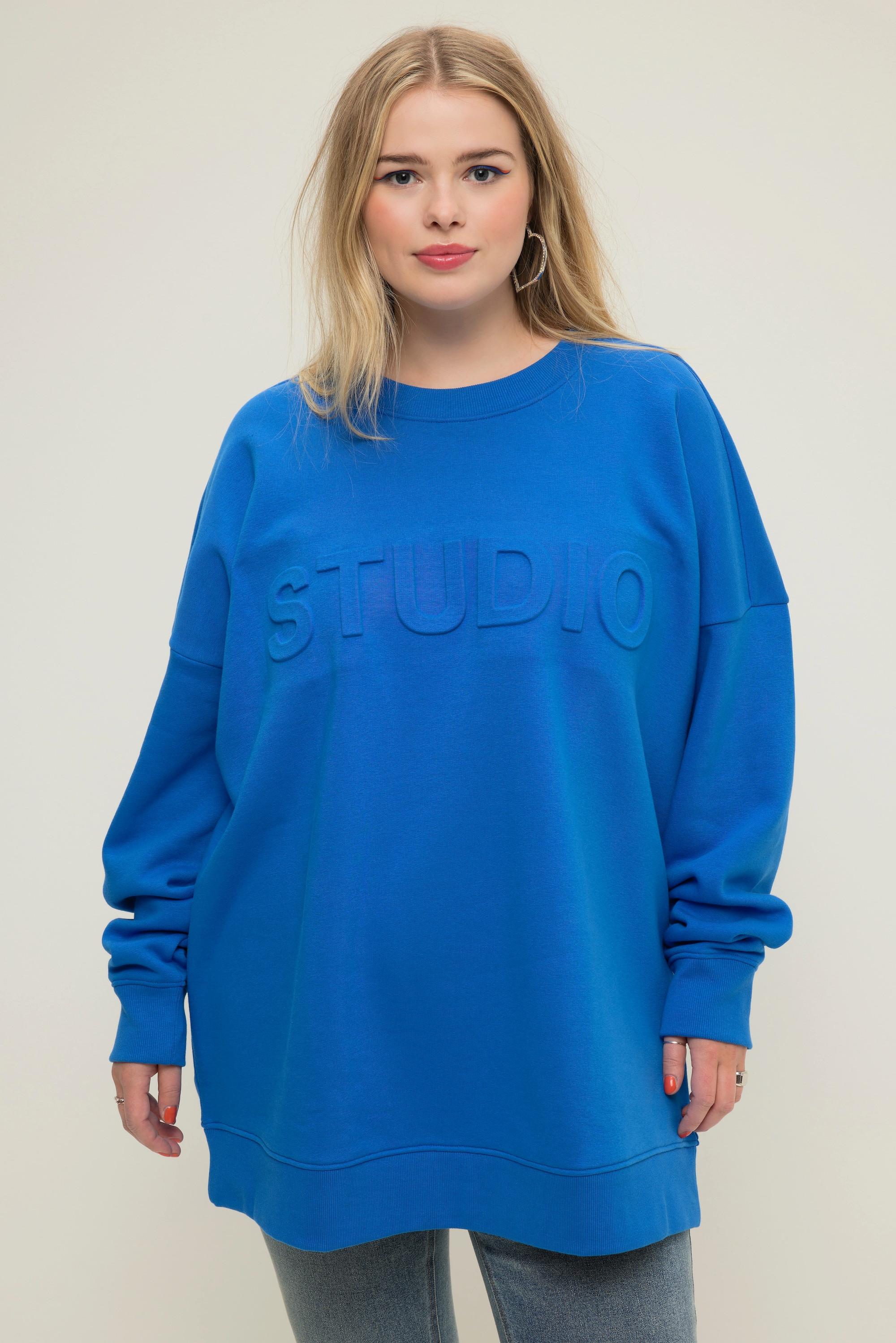 Studio Untold  Sweat-shirt oversized à col rond et manches longues, message 3D 