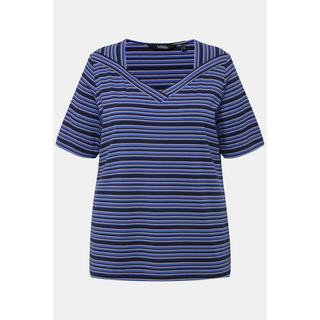 Ulla Popken  T-shirt classica a righe con scollo a V e mezze maniche 