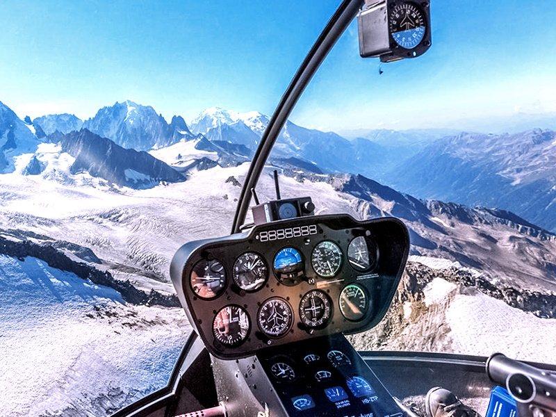 Smartbox  Vol panoramique de 10 minutes en hélicoptère à Verbier pour 5 personnes - Coffret Cadeau 