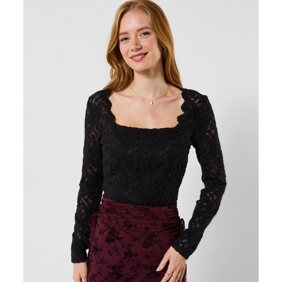 Henley en Dentelle Florale Texturée à Bord Festonné