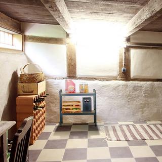 B2X Stabiles Regal mit 4 Ebenen anthrazit  