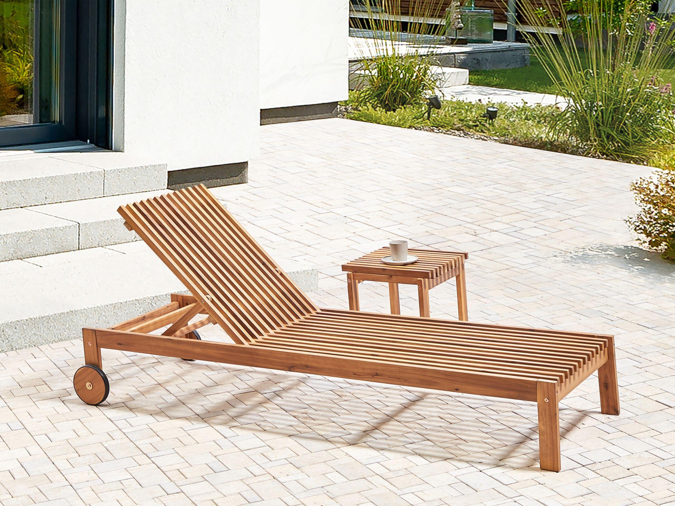 Beliani Sonnenliege aus Akazienholz Rustikal BELLANO  