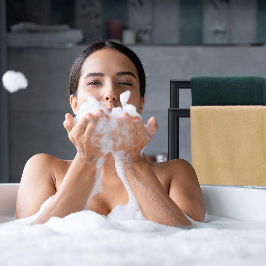 Northix  Schwarzer Handtuchhalter mit 2 Stangen 