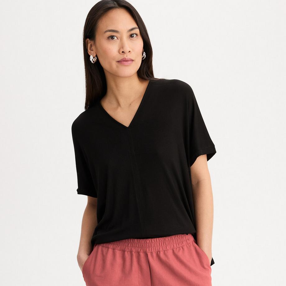 T-shirt col V