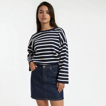 Gestreifter Pullover mit Rundhalsausschnitt