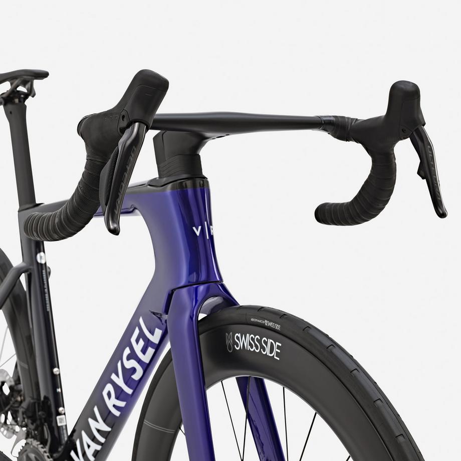 VAN RYSEL  Vélo de course Aérodynamique Cadre carbone 