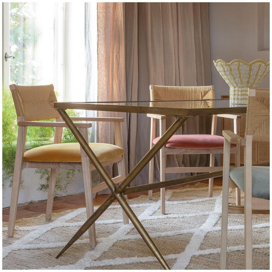 Blanc d'Ivoire Armlehnstuhl Paloma Eschenholz blond Samt safran  